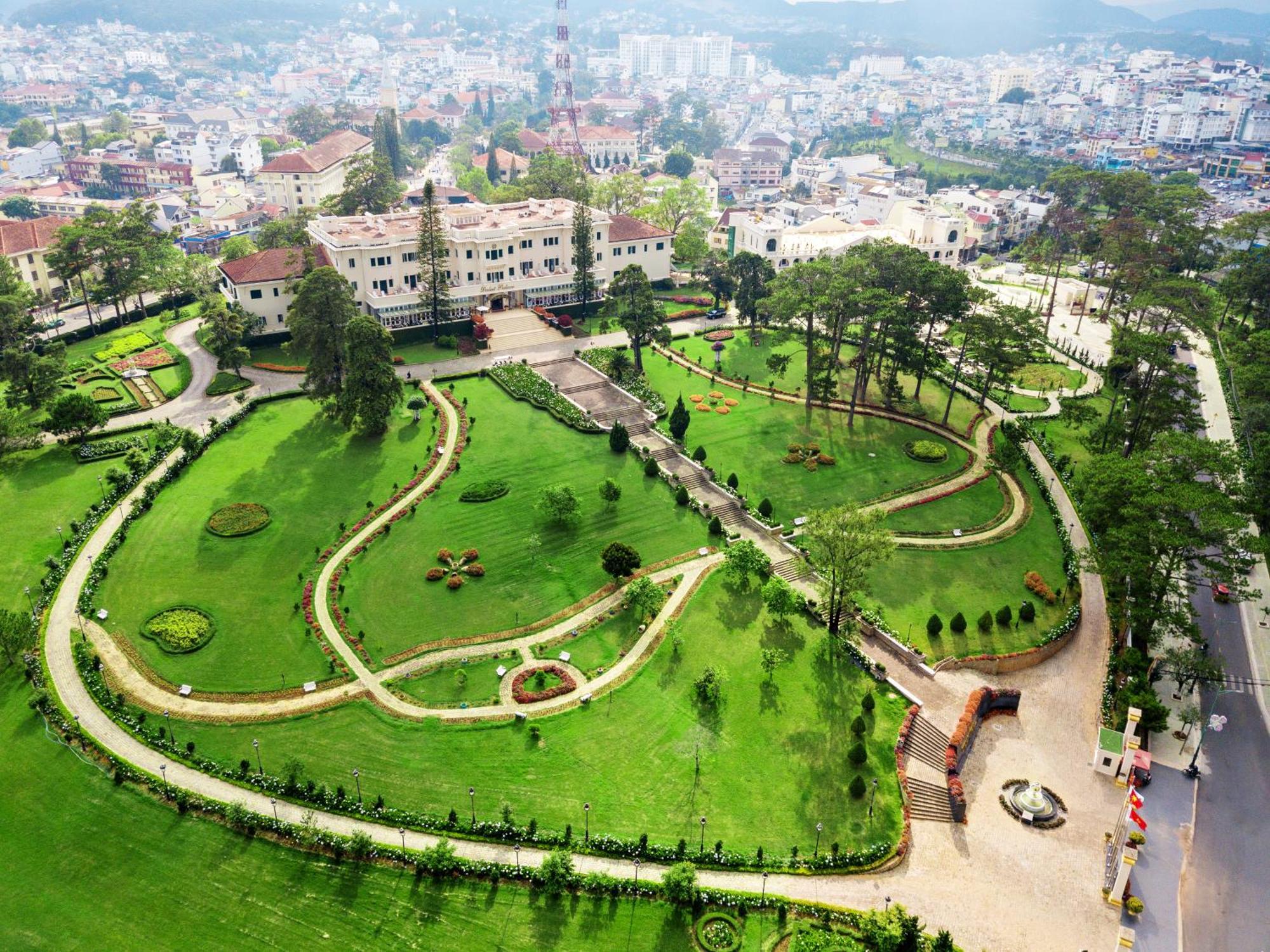 Dalat Palace Heritage Hotel Exterior foto